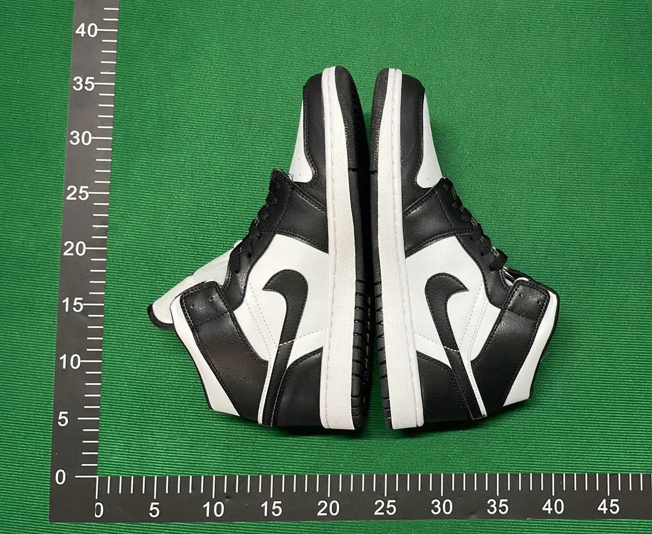B0D 1.0中帮复古篮球鞋-L  in the Best OopBuy Spreadsheet QC photos