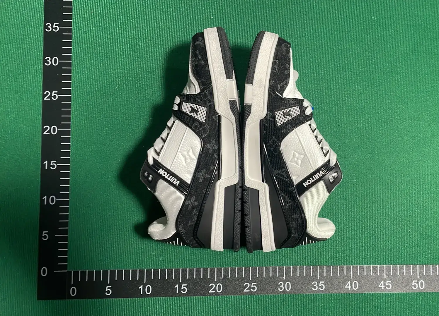 B3D 系带平底低帮板鞋-L  in the Best OopBuy Spreadsheet QC photos
