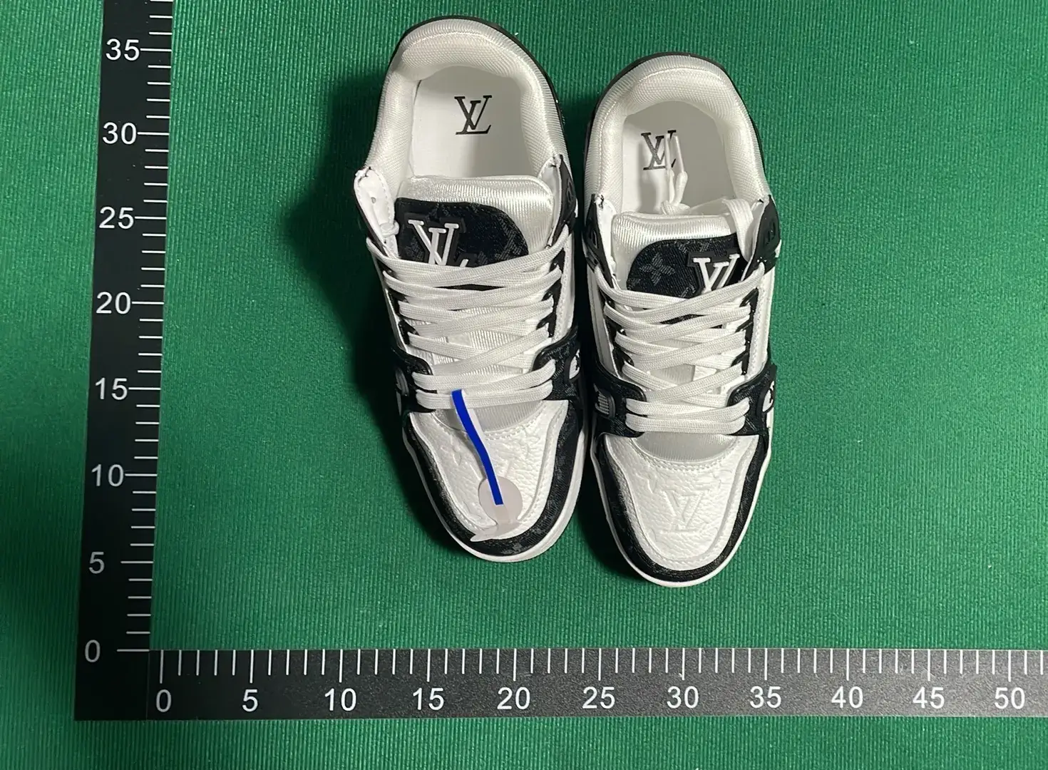 B3D 系带平底低帮板鞋-L  in the Best OopBuy Spreadsheet QC photos