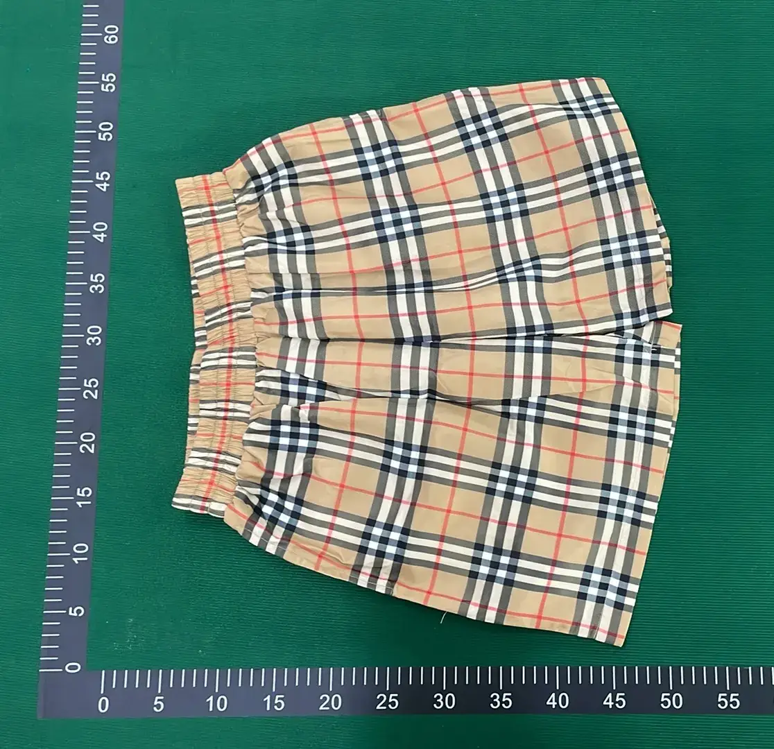 1:1 Batch Burberry shorts  in the Best OopBuy Spreadsheet QC photos