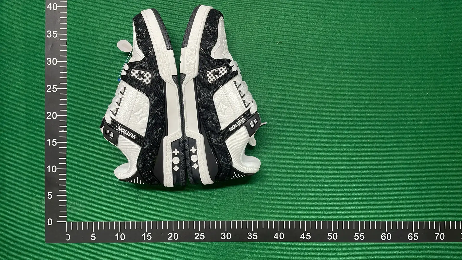 B3D 系带平底低帮板鞋-L  in the Best OopBuy Spreadsheet QC photos