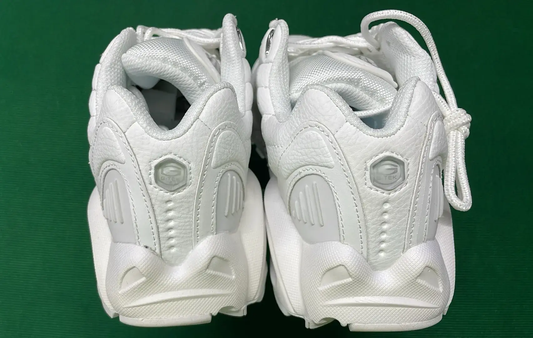 B2D 复古易穿低帮生活休闲鞋-L  in the Best OopBuy Spreadsheet QC photos
