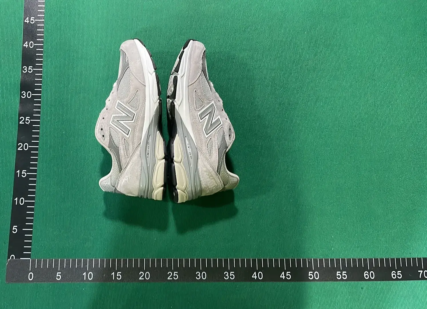 🔥1:1 batch New Balance 990V3 Jjjjound  in the Best OopBuy Spreadsheet QC photos