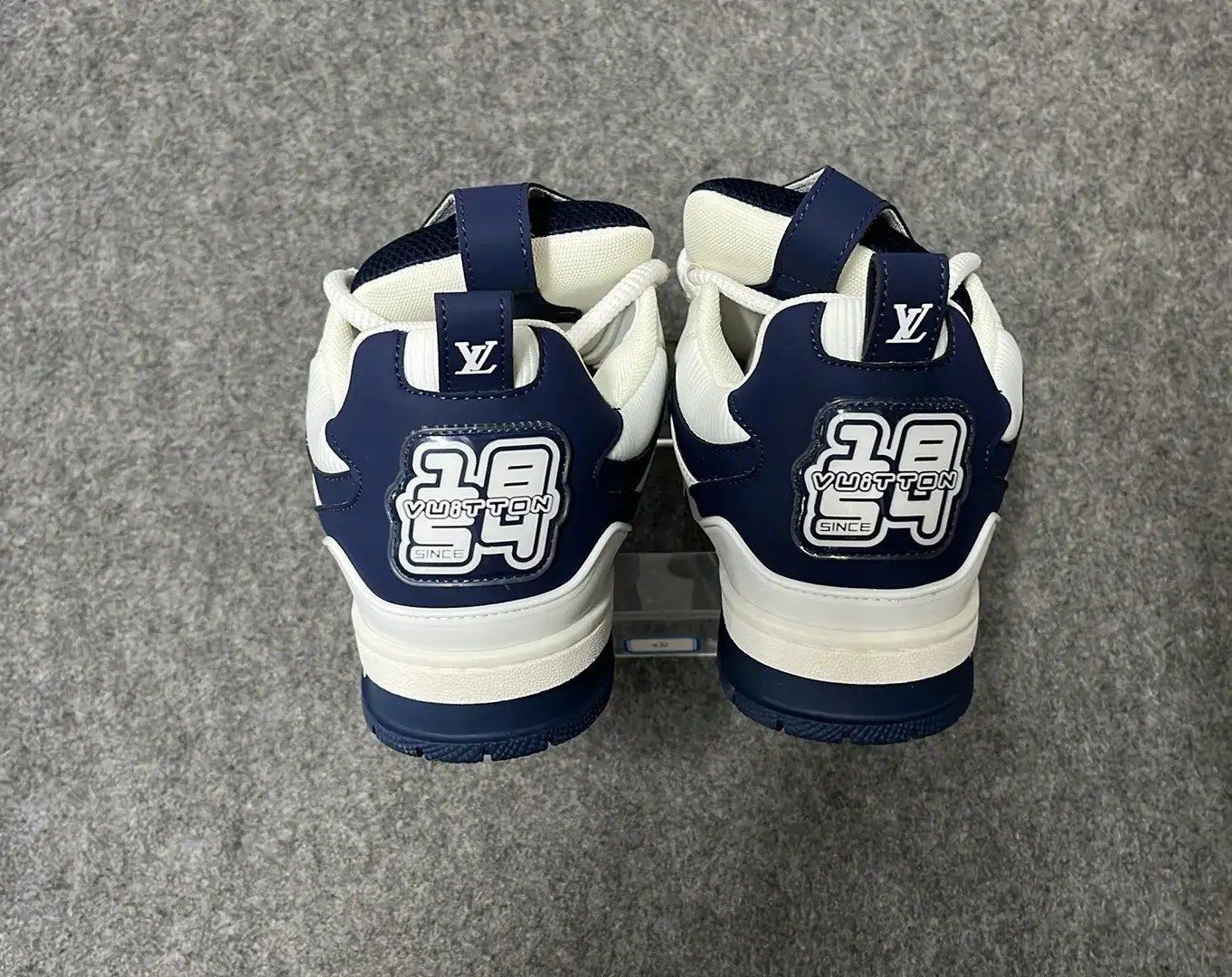 Shoes of L'SS LV LOUIS VUITTON  in the Best OopBuy Spreadsheet QC photos