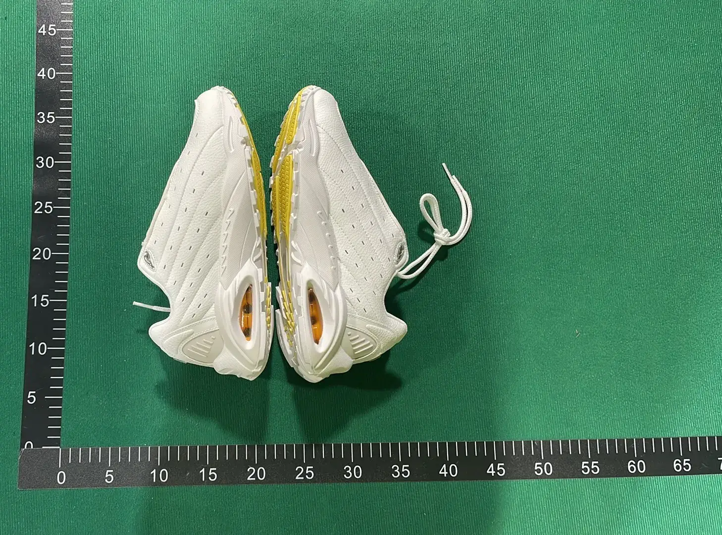 B2D 复古易穿低帮生活休闲鞋-L  in the Best OopBuy Spreadsheet QC photos