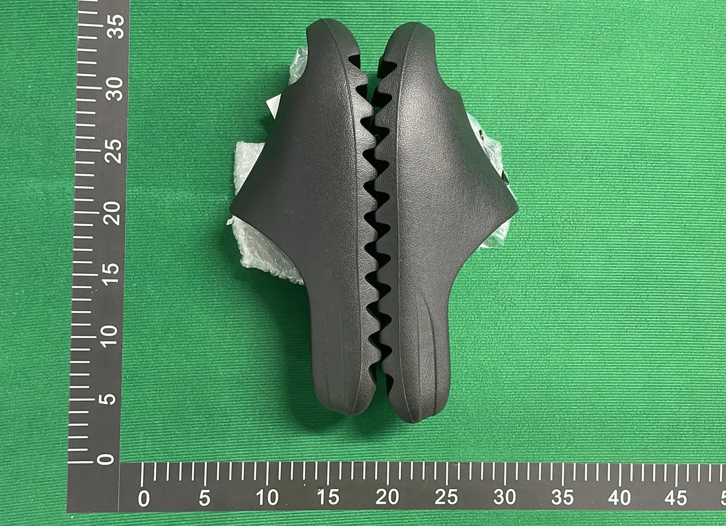  Adidas Originals Yeezy Slide (10+) – QC photos preview | CnFans  | 7274888915