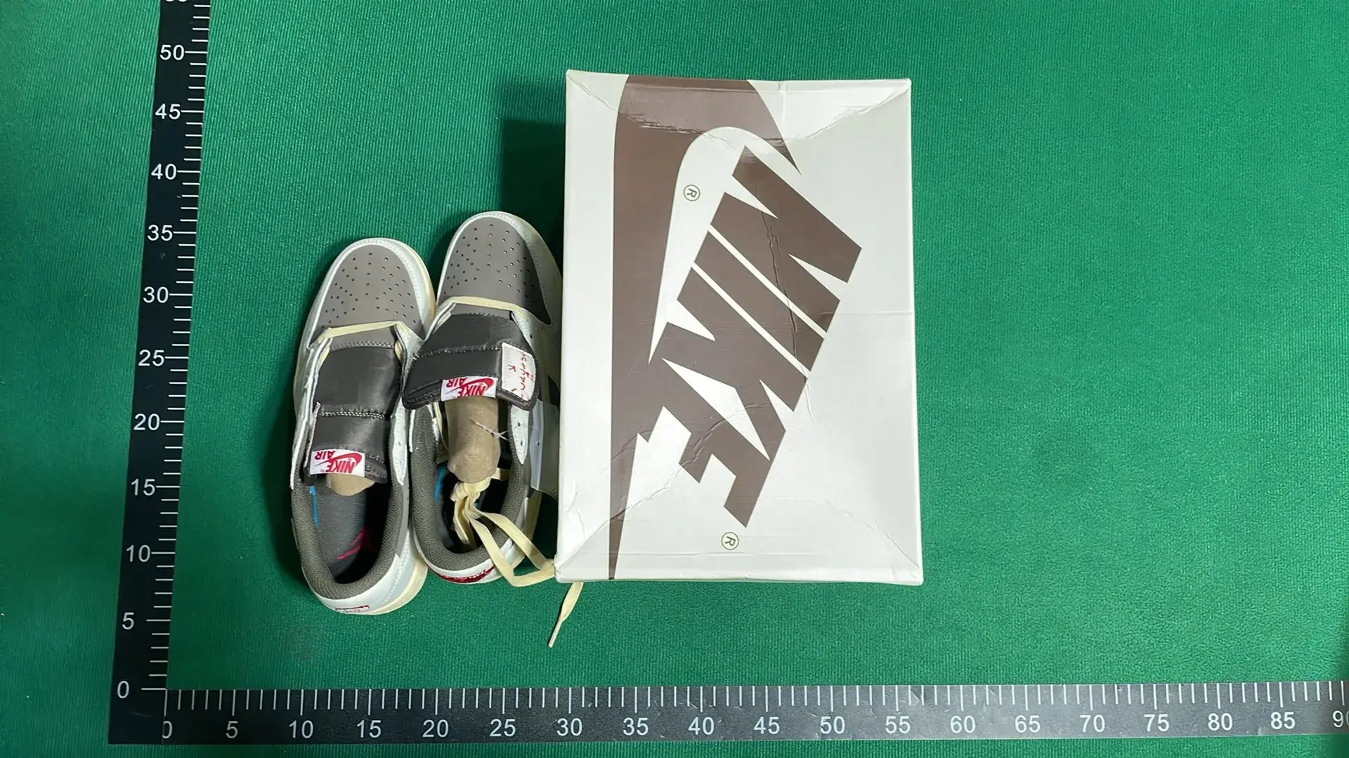 ** Ba**h Jor**n x Tr***s S**ott 1 Hi*h O* *P  in the Best OopBuy Spreadsheet QC photos