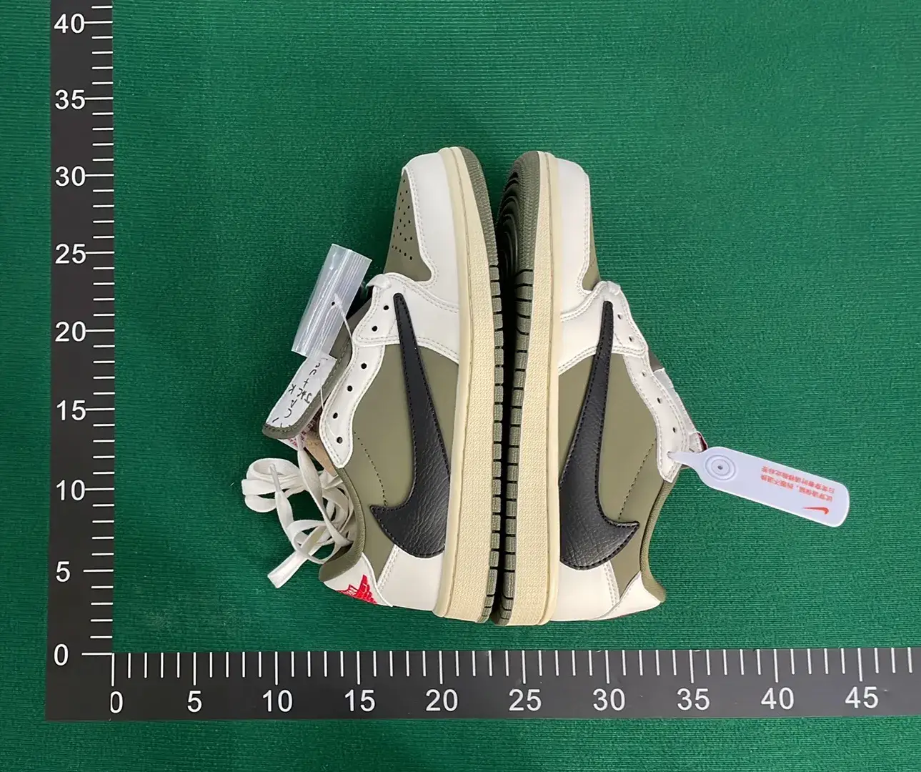 ** Ba**h Jor**n x Tr***s S**ott 1 Hi*h O* *P  in the Best OopBuy Spreadsheet QC photos