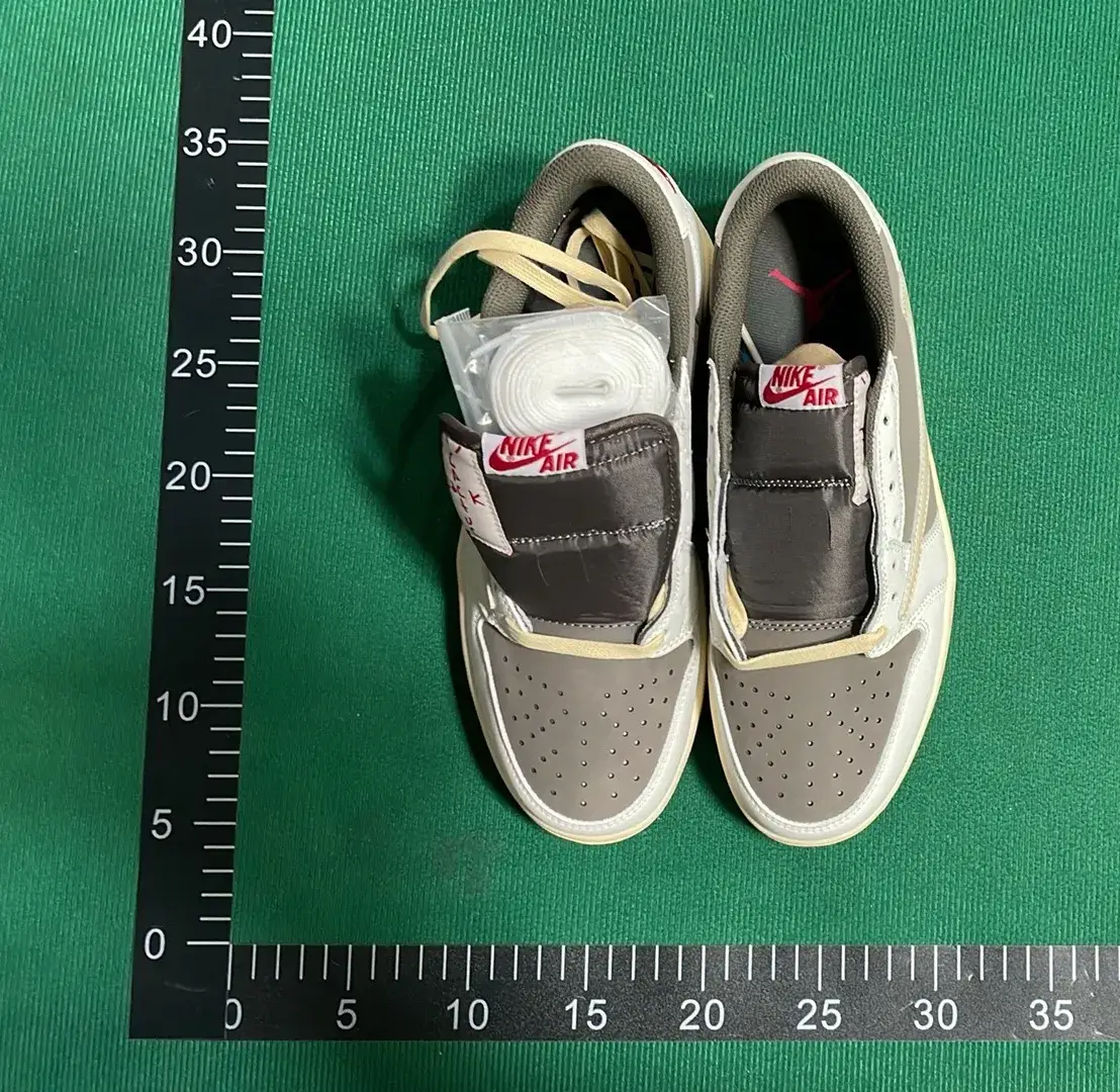 ** Ba**h Jor**n x Tr***s S**ott 1 Hi*h O* *P  in the Best OopBuy Spreadsheet QC photos