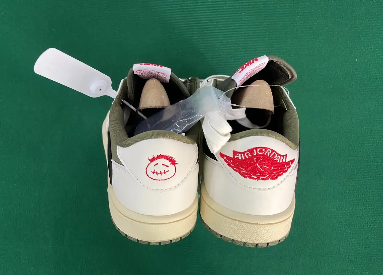 ** Ba**h Jor**n x Tr***s S**ott 1 Hi*h O* *P  in the Best OopBuy Spreadsheet QC photos