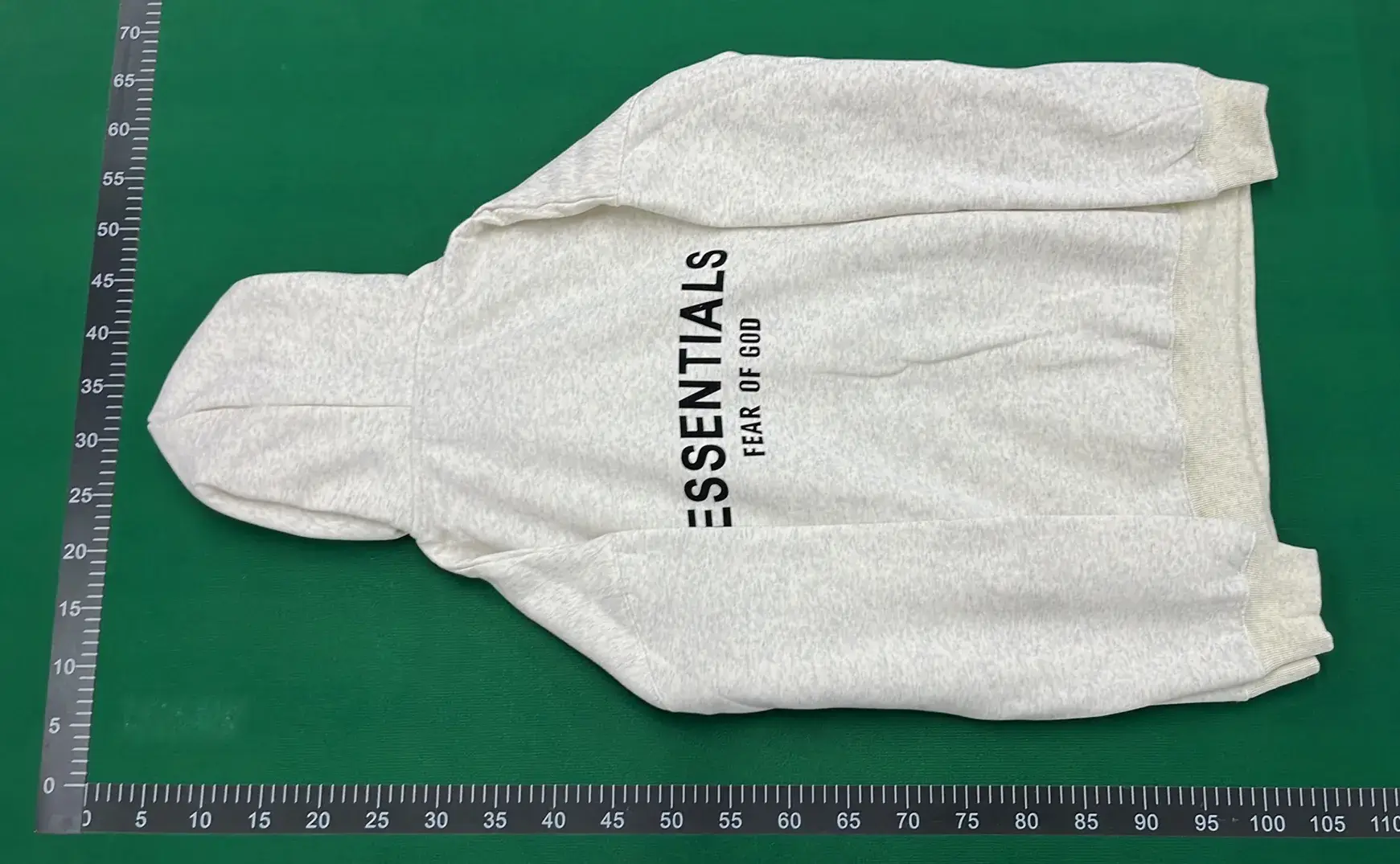 字母连帽卫衣  in the Best OopBuy Spreadsheet QC photos