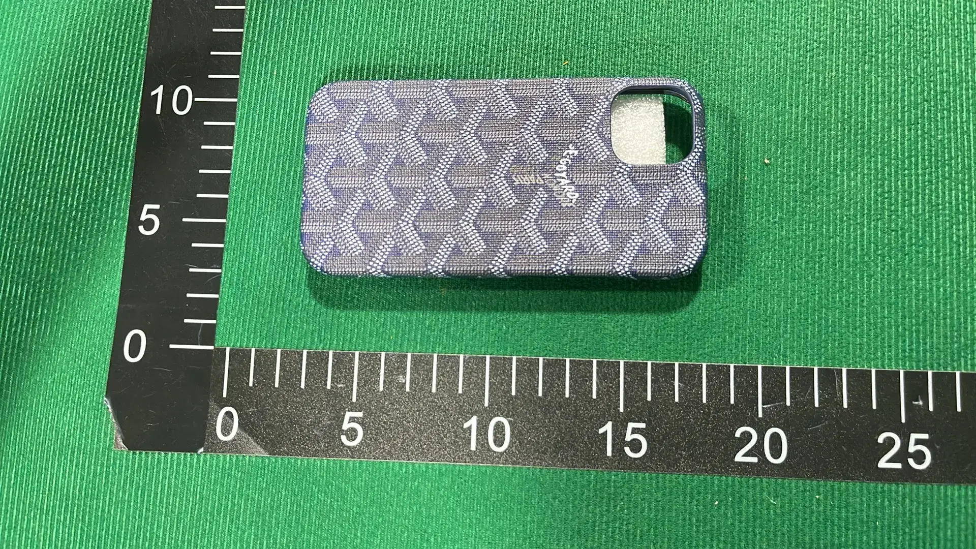 高级时尚手机壳  in the Best OopBuy Spreadsheet QC photos