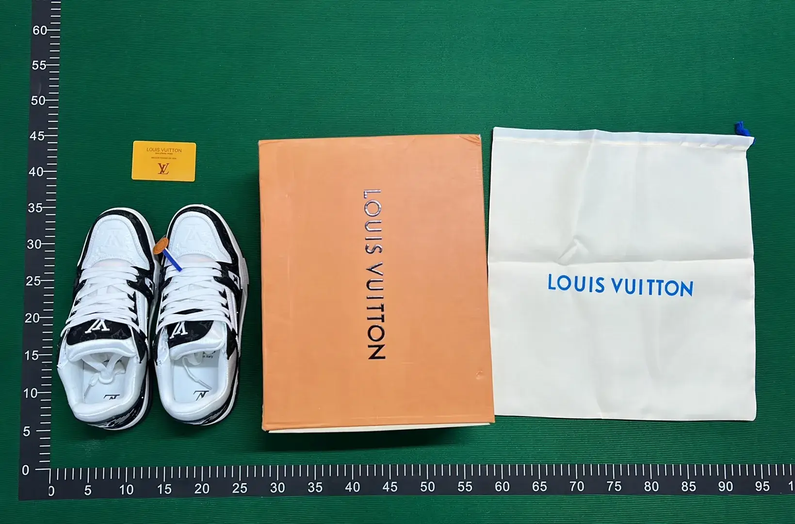 B3D 系带平底低帮板鞋-L  in the Best OopBuy Spreadsheet QC photos