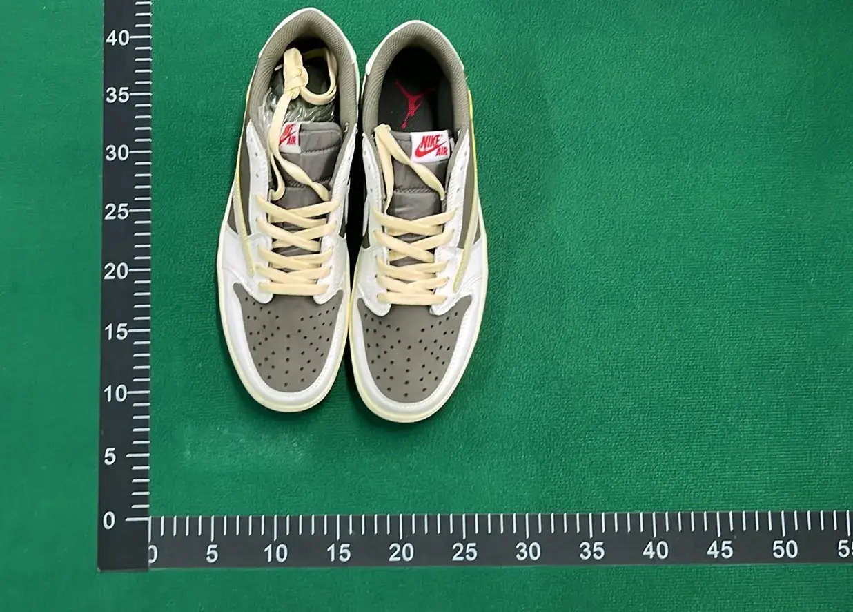 ** Ba**h Jor**n x Tr***s S**ott 1 Hi*h O* *P  in the Best OopBuy Spreadsheet QC photos