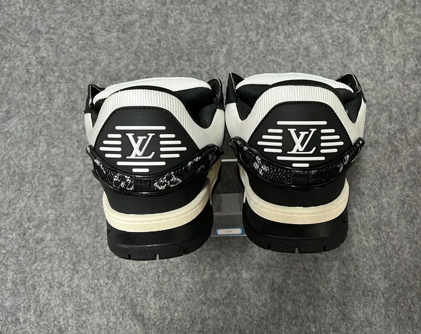 B3D 系带平底低帮板鞋-L  in the Best OopBuy Spreadsheet QC photos