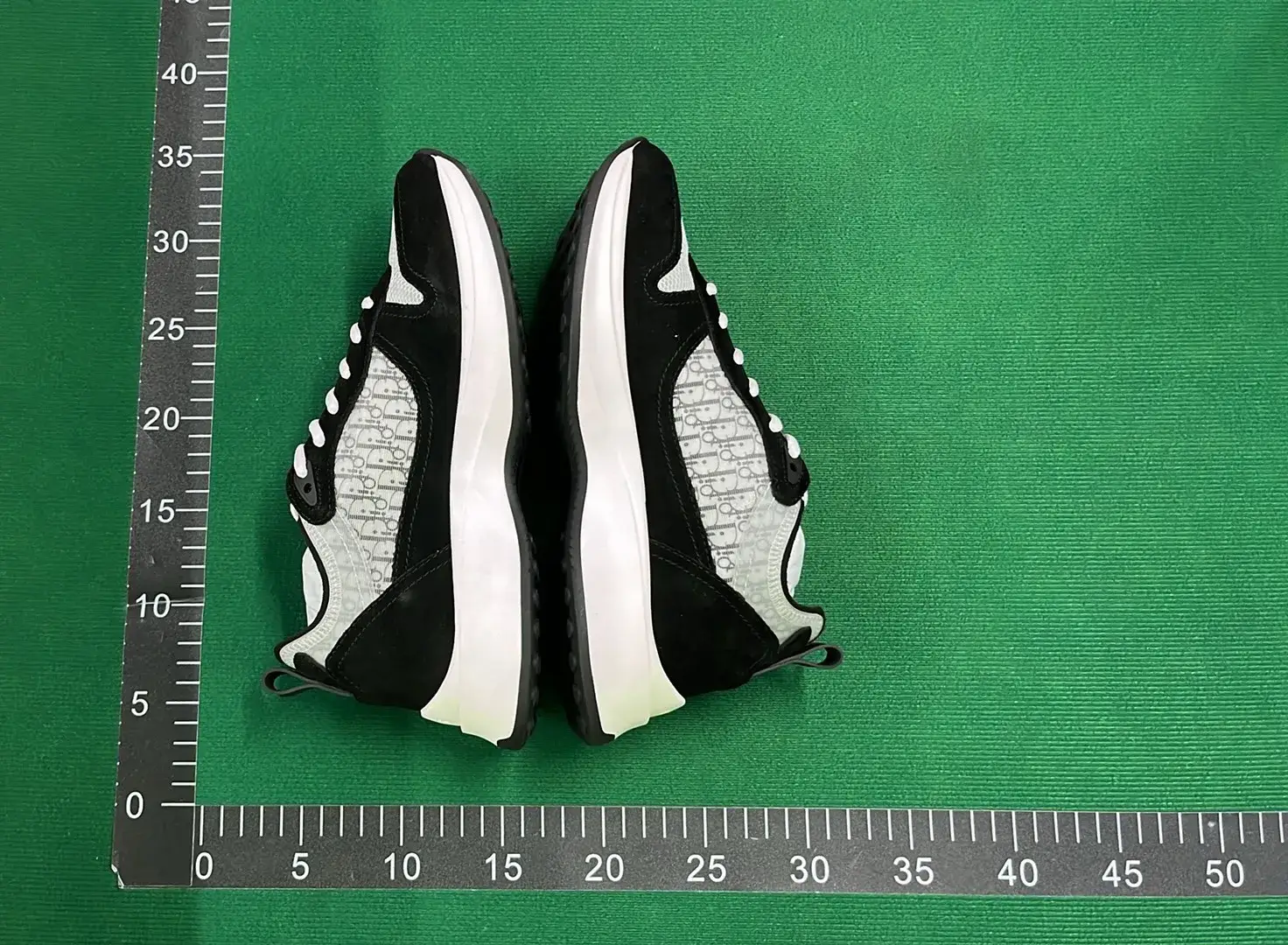 🔥1:1 batch Dior B25 'Dior Oblique - Olive'  in the Best OopBuy Spreadsheet QC photos