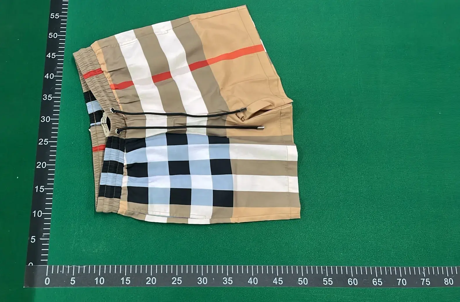 Fashion shorts  in the Best OopBuy Spreadsheet QC photos
