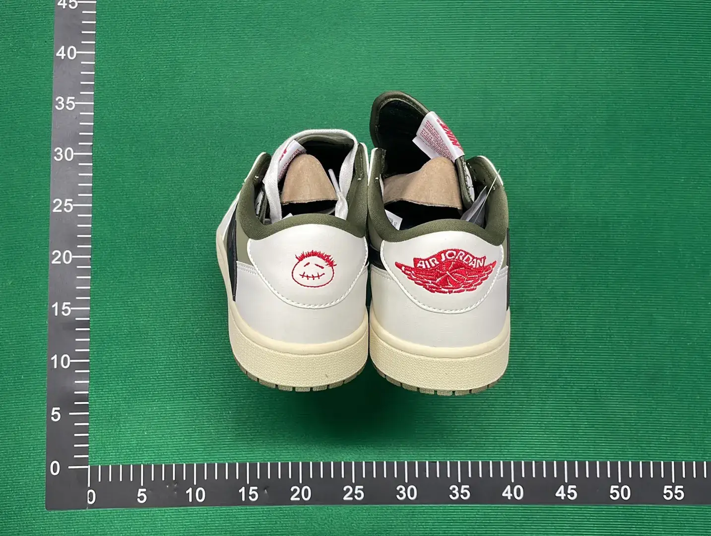 ** Ba**h Jor**n x Tr***s S**ott 1 Hi*h O* *P  in the Best OopBuy Spreadsheet QC photos