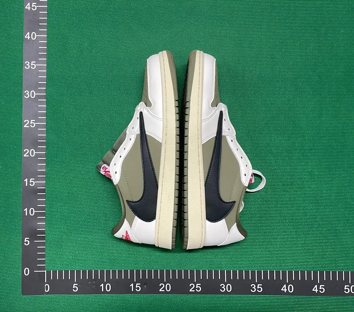 ** Ba**h Jor**n x Tr***s S**ott 1 Hi*h O* *P  in the Best OopBuy Spreadsheet QC photos