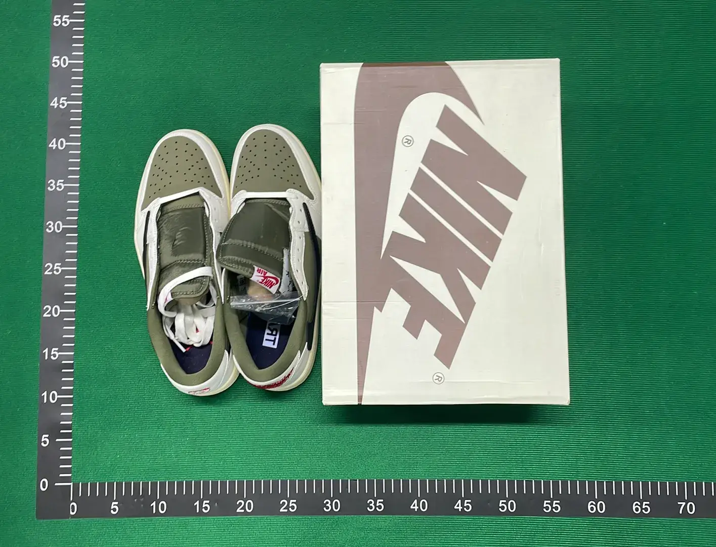 ** Ba**h Jor**n x Tr***s S**ott 1 Hi*h O* *P  in the Best OopBuy Spreadsheet QC photos