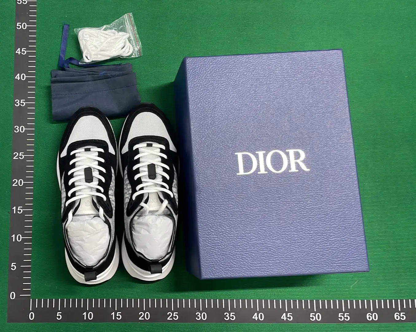 🔥1:1 batch Dior B25 'Dior Oblique - Olive'  in the Best OopBuy Spreadsheet QC photos