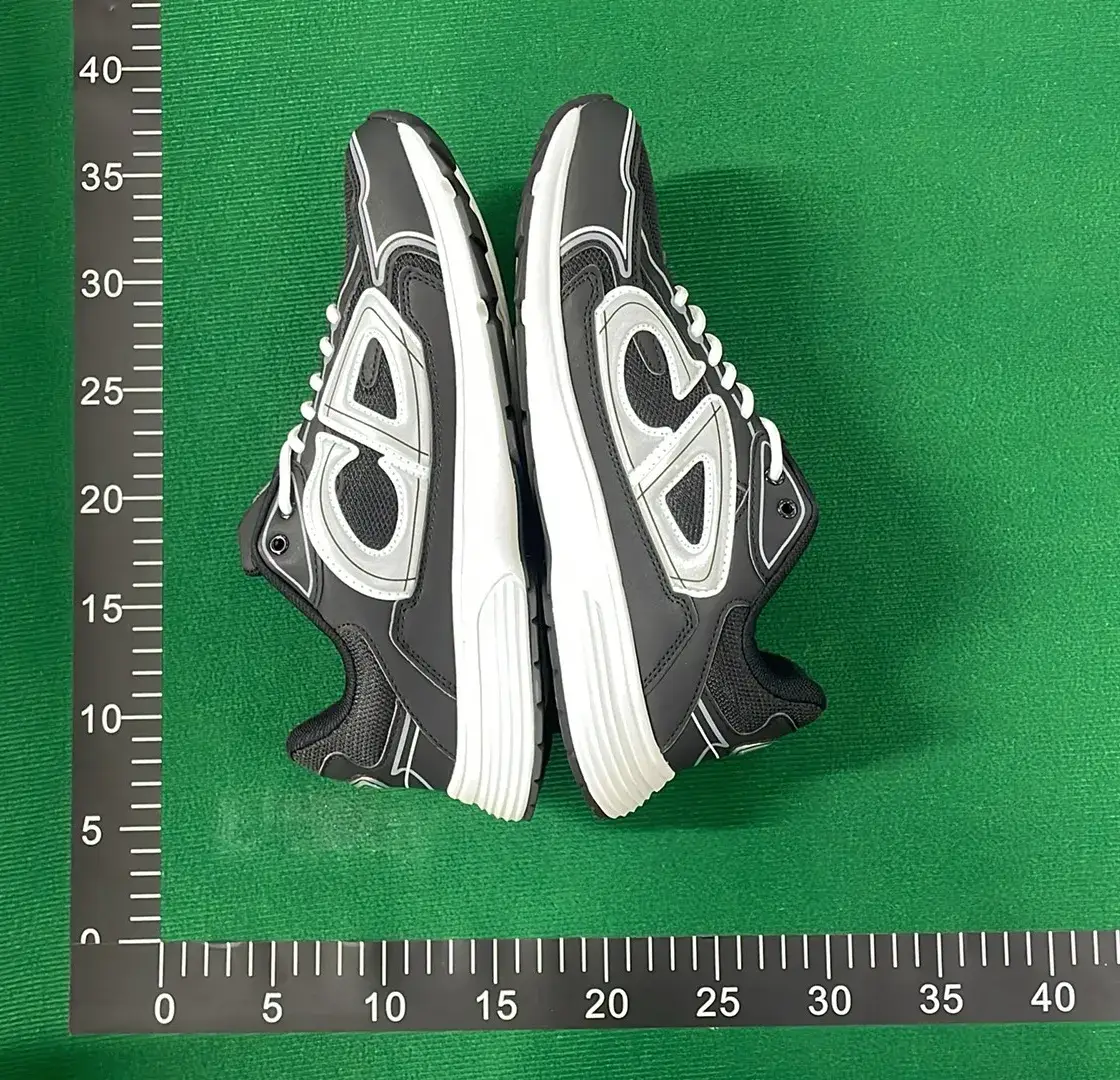 DC B30-L  in the Best OopBuy Spreadsheet QC photos