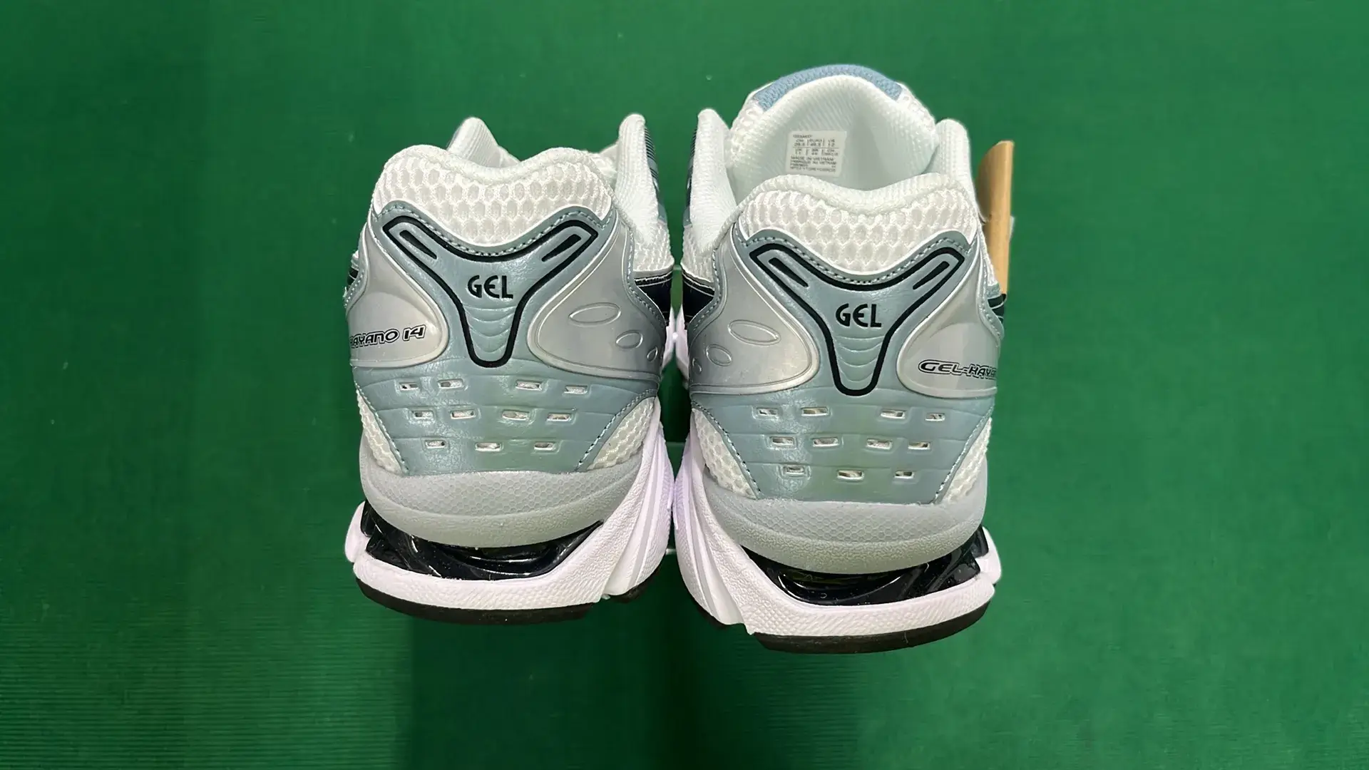 G*e*l-K Retro Casual  in the Best OopBuy Spreadsheet QC photos