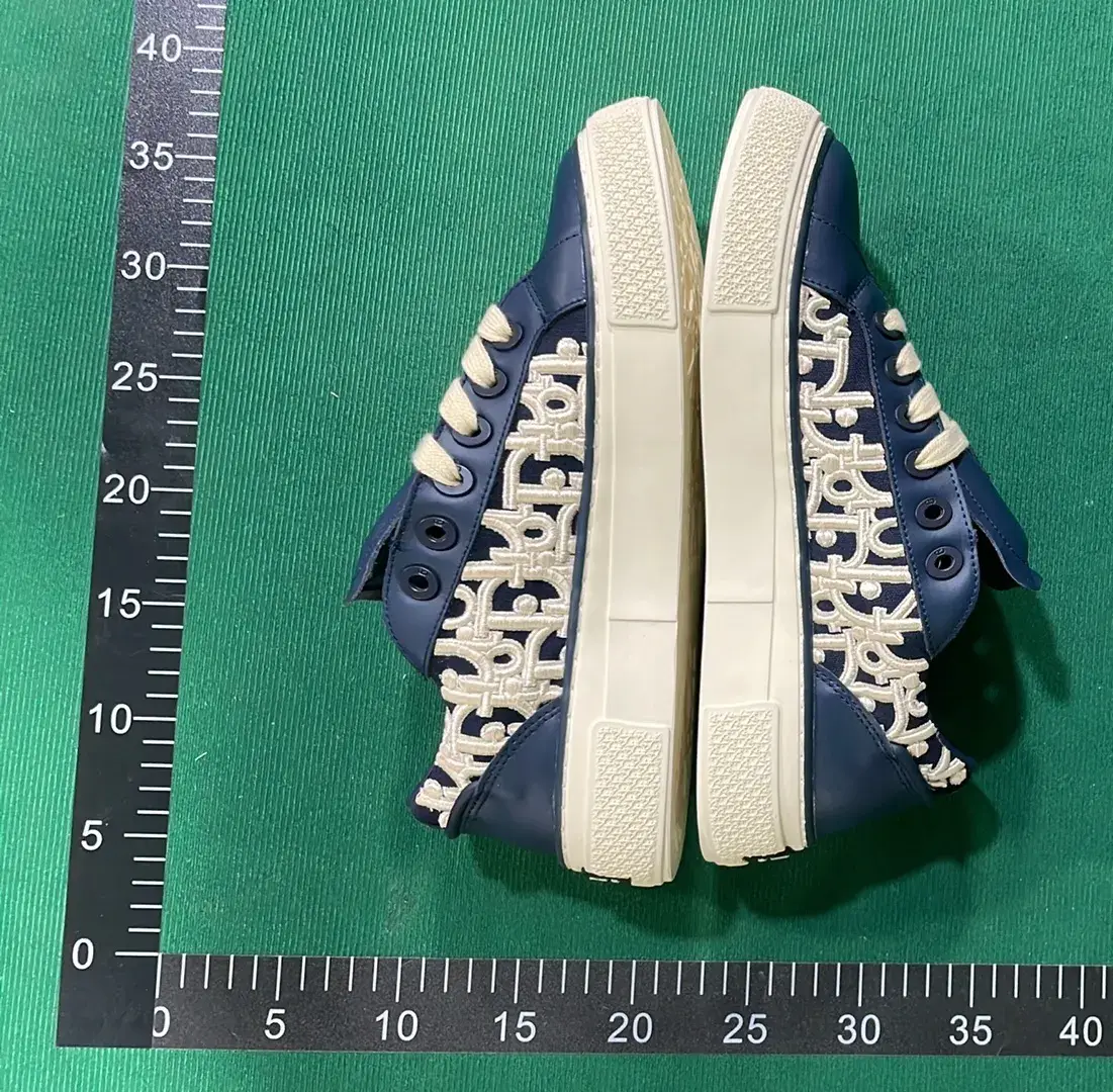 ddd shoes  in the Best OopBuy Spreadsheet QC photos