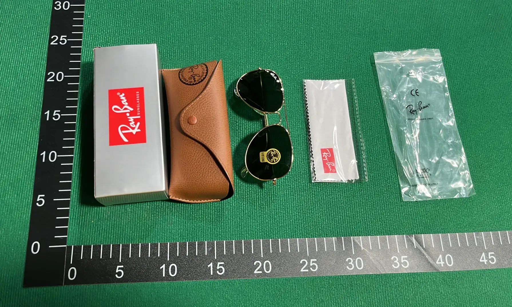 时尚潮流墨镜  in the Best OopBuy Spreadsheet QC photos