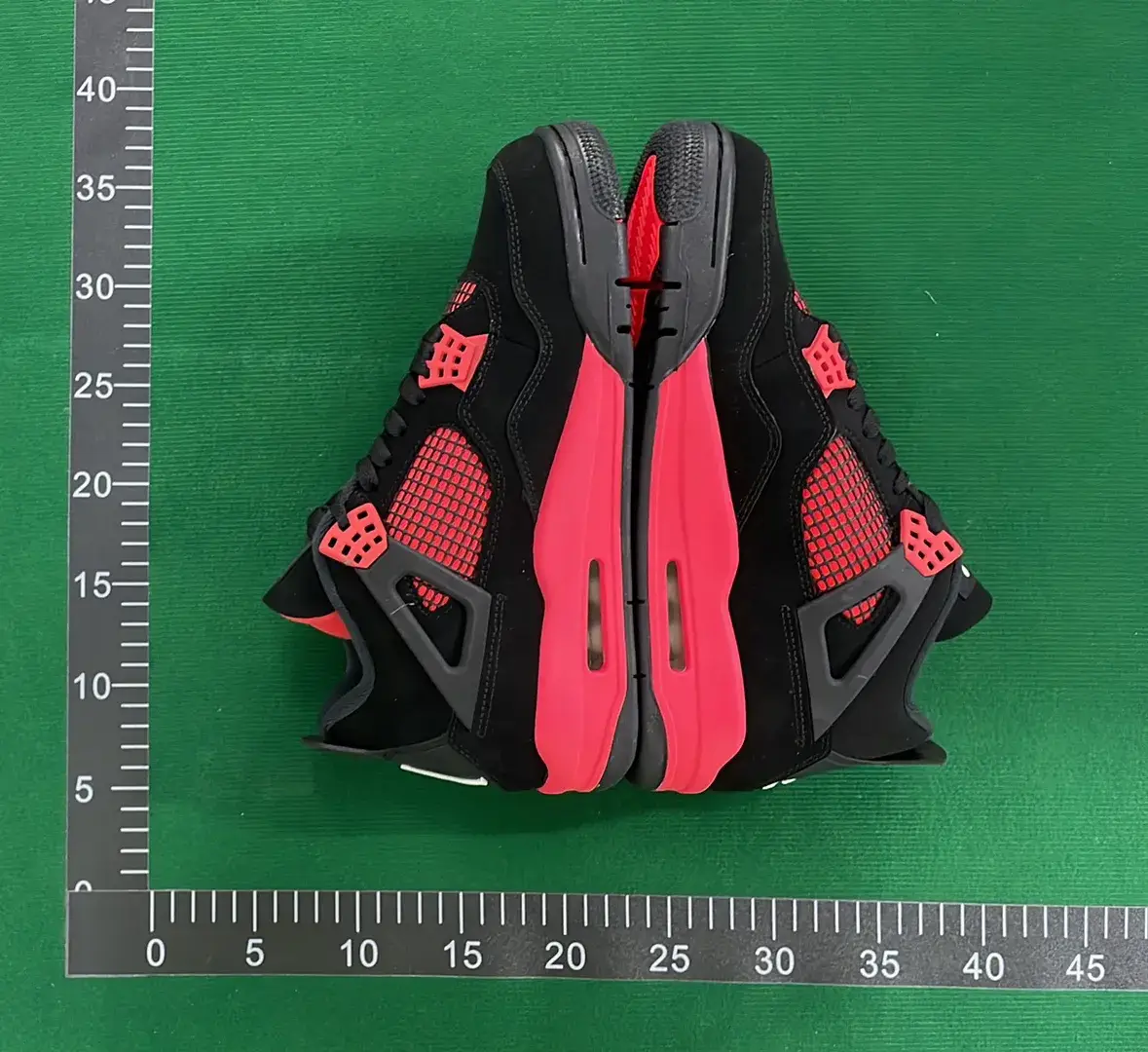 🔥1:1 batch Jordan Air Jordan 4 Retro"Bred Reimagined"  in the Best OopBuy Spreadsheet QC photos