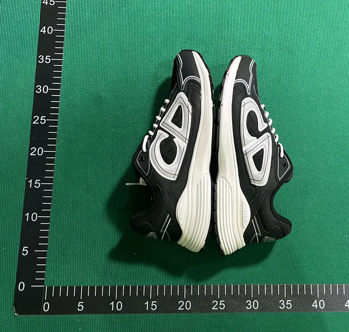 DC B30-L  in the Best OopBuy Spreadsheet QC photos